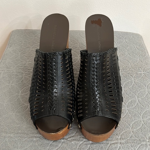 Sigerson Morrison Women's Queen Platform Sandals~Mule~Clog - Picture 1 of 7